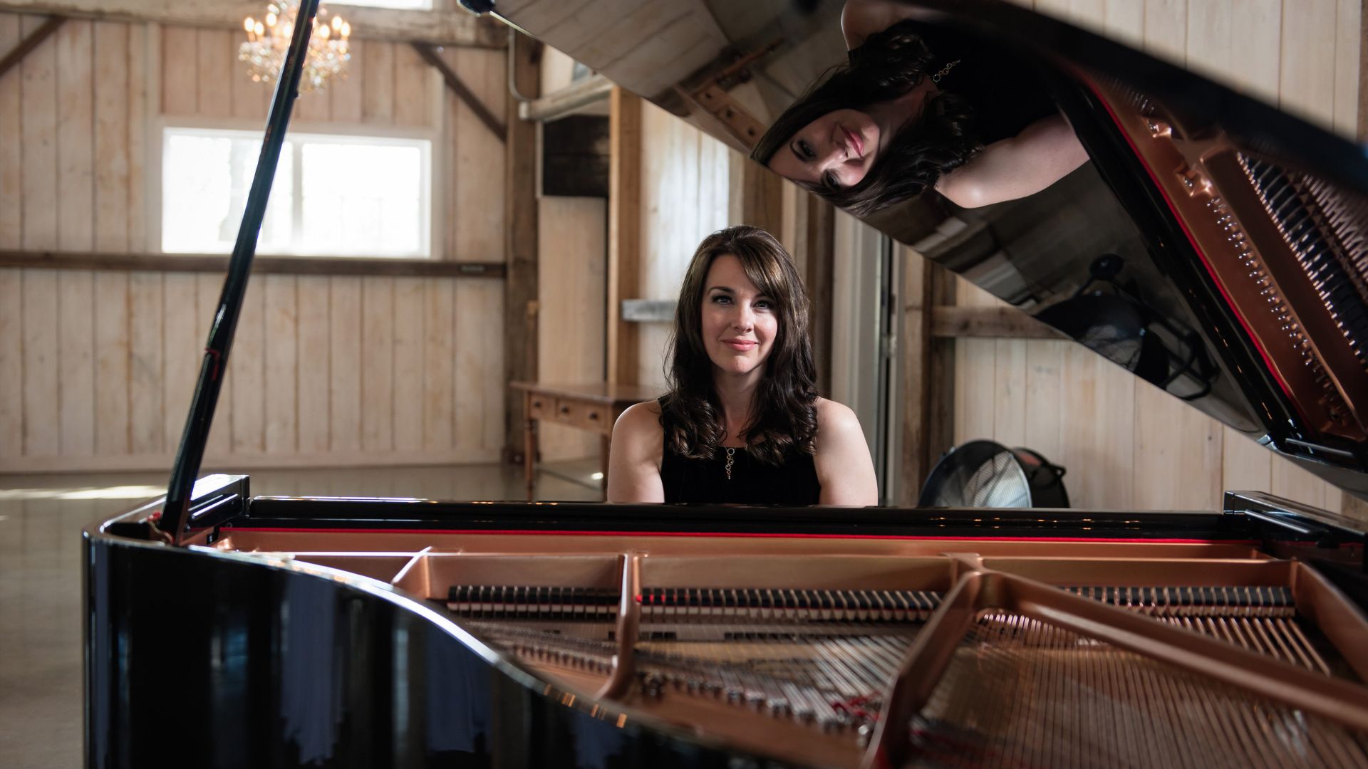 Kimberley Dunn performing at Stonefields Estate